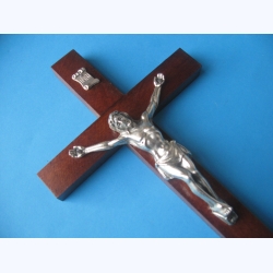 Krzyż prosty drewniany ciemny brąz 30 cm 